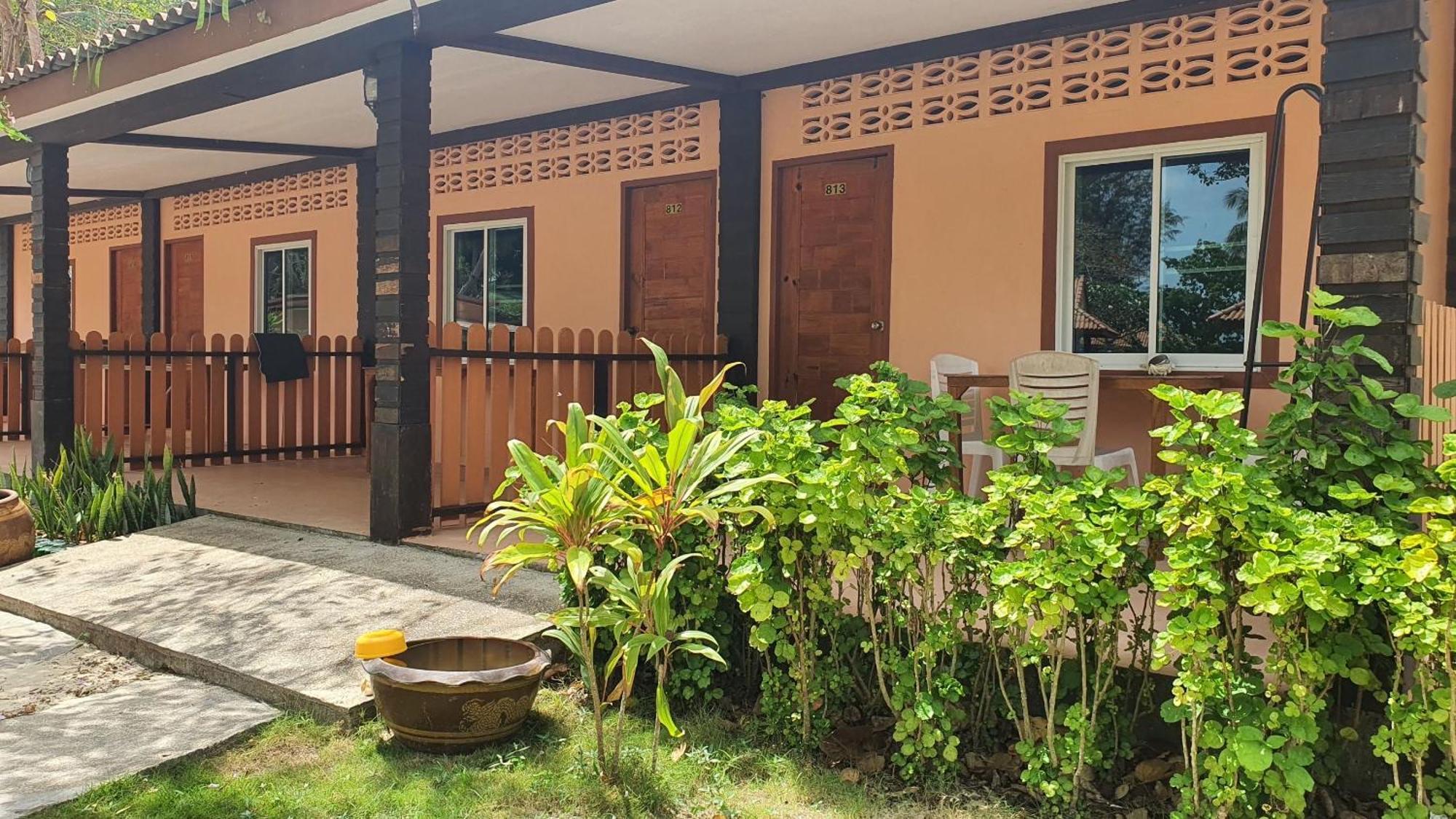 Koh Ngai Kaimuk Thong Resort Kültér fotó