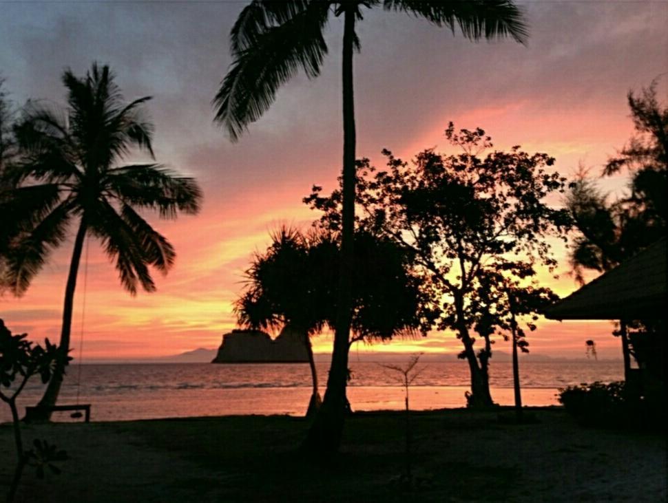 Koh Ngai Kaimuk Thong Resort Kültér fotó