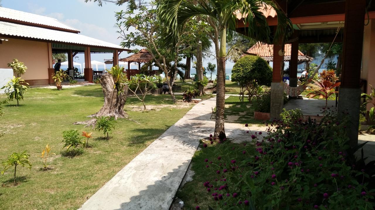 Koh Ngai Kaimuk Thong Resort Kültér fotó